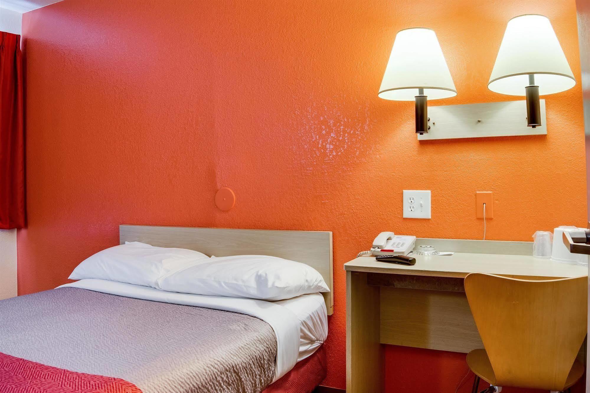 Motel 6-Kelso, Wa - Mt. St. Helens Exterior photo